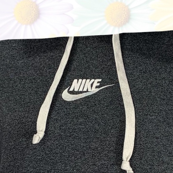 Nike Charcoal Hoodie - M - Embroidered Logo - Picture 11 of 13
